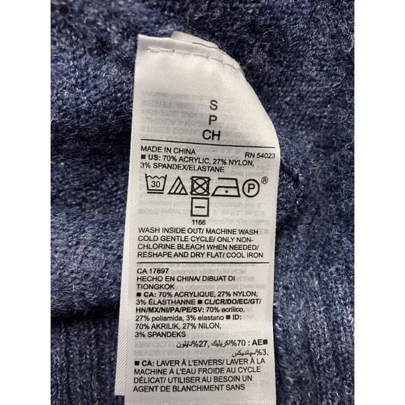 Women's Old Navy Soft Blue Cardigan Sweater SIze Small - Picture 3 of 5